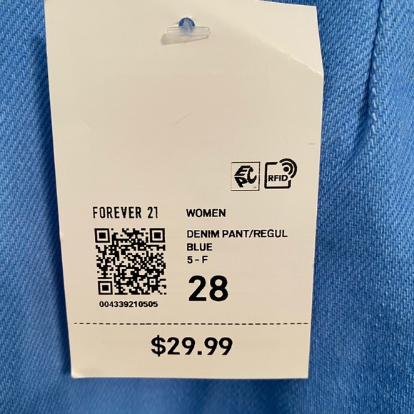 Blue High-Rise Cargo Jeans - Picture 5 of 5